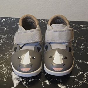 USED ikiki Gray Rhino Kids Shoes